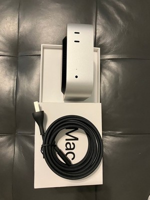 Apple Mac mini M4 16GB 256GB + Magic Key board + Apple Iphone SE + FREE SHIPPING