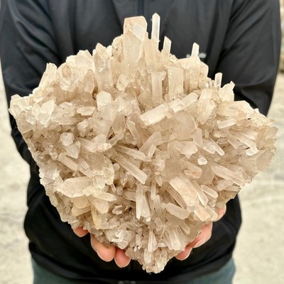 6.11LB ransparent, natural and beautiful white quartz crystal cluste