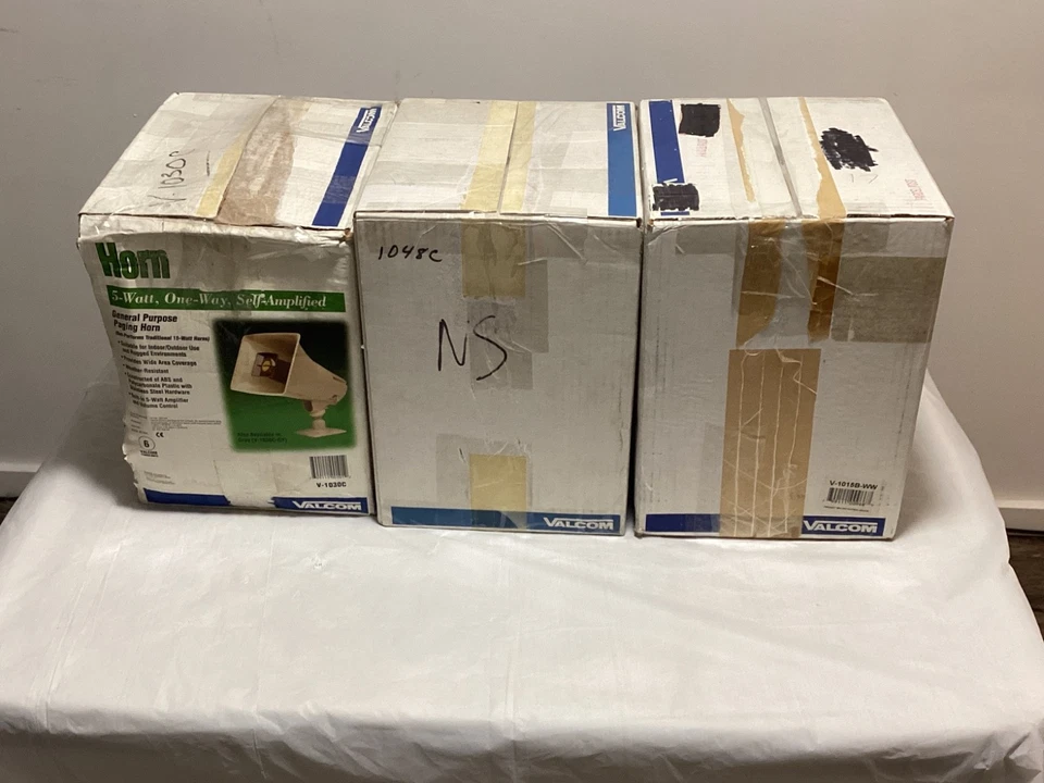 Bocina de paginación Valcom V-1030c 15 vatios 1 vía beige/V-1048C y V-1015B incluida Foto 2 de 4