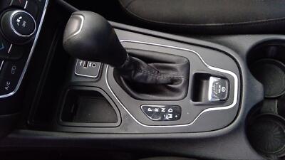 Used Automatic Transmission Shift Lever Assembly fits: 2019 Jeep Cherokee  Grade