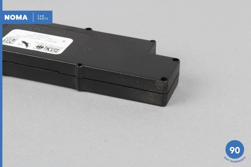 03-08 Jaguar S-Type X204 AM FM Radio Antenna Amplifier 2R8318C847AC OEM - Image 2 of 4