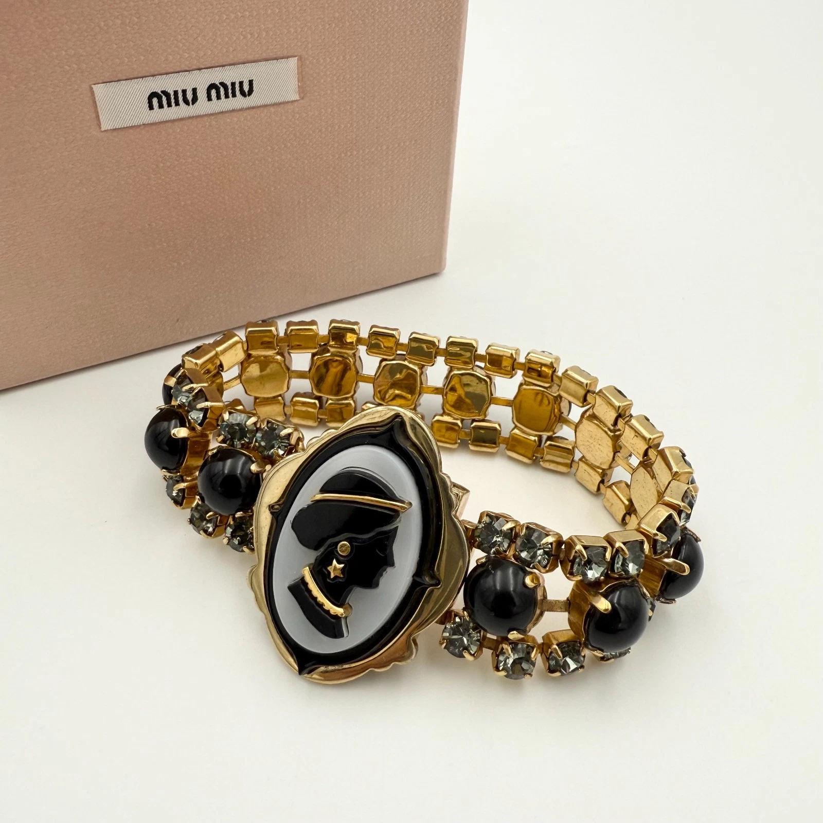 MIU MIU MIUMIU Bracciale Cammeo Collezione Bijou Braccialetto Oro con Scatola DAL GIAPPONE
