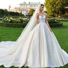 Vintage Cap Sleeve Luxury Ball Gown Wedding Dress