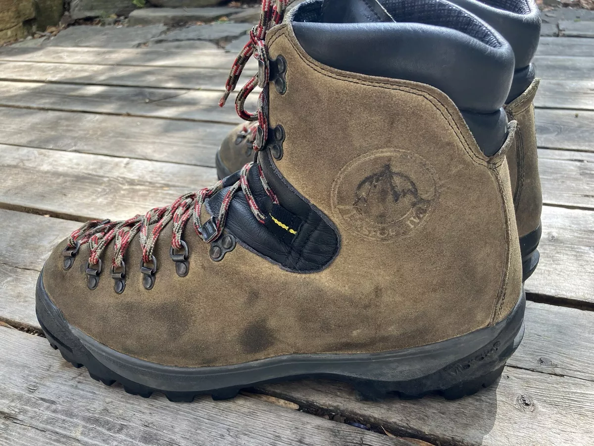 La sportiva men's top makalu mountaineering boot