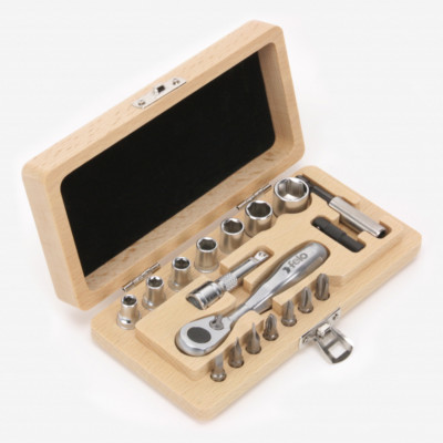 Felo 62367 XS 18 Classic 18 pc Classic Ratchet Set w/ Wood Case