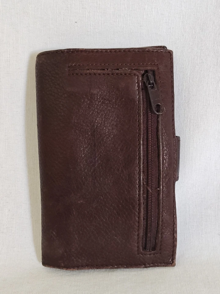 Vintage Fossil Soft Brown Leather Clutch Wallet Snap Closure Zip Pocket Card - Image 3 of 4