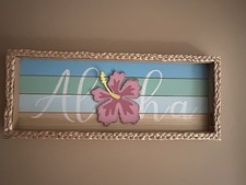 Aloha Wood Wall Sign Decor Hawaiian Flower Straw border Hanging decoration