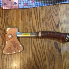 Estwing Hatchet w/original Leather Sheath,very good used condition,made in U.S.A