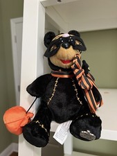 2003 Disney Winnie the Pooh Halloween Black with Foot Tag