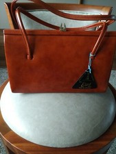 Vintage Bag Leather Very Rare .i Need Money Make Offer No Return