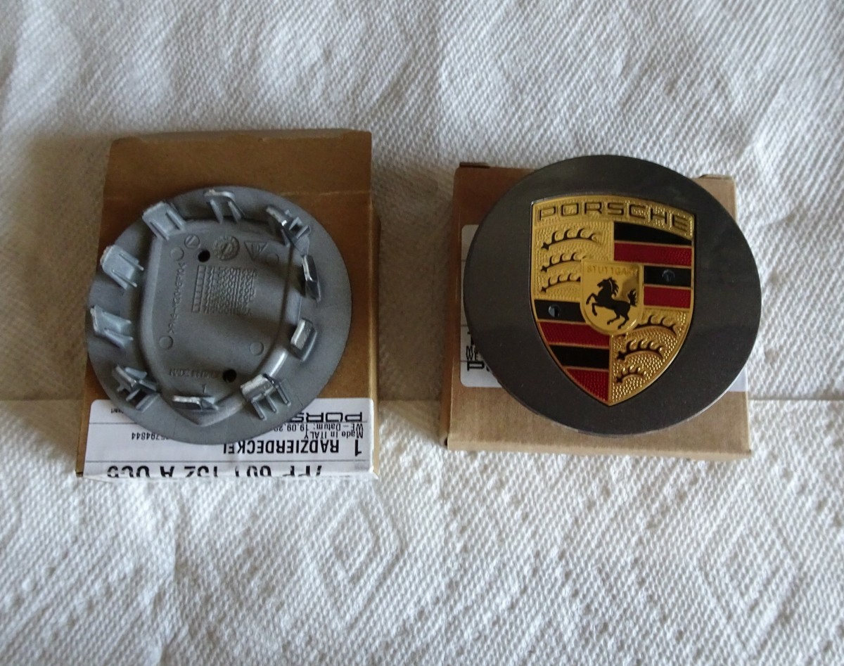 mi様確認用 Genuine Wheel Centre Caps Titanium Porsche 911 718 Boxter Cayman