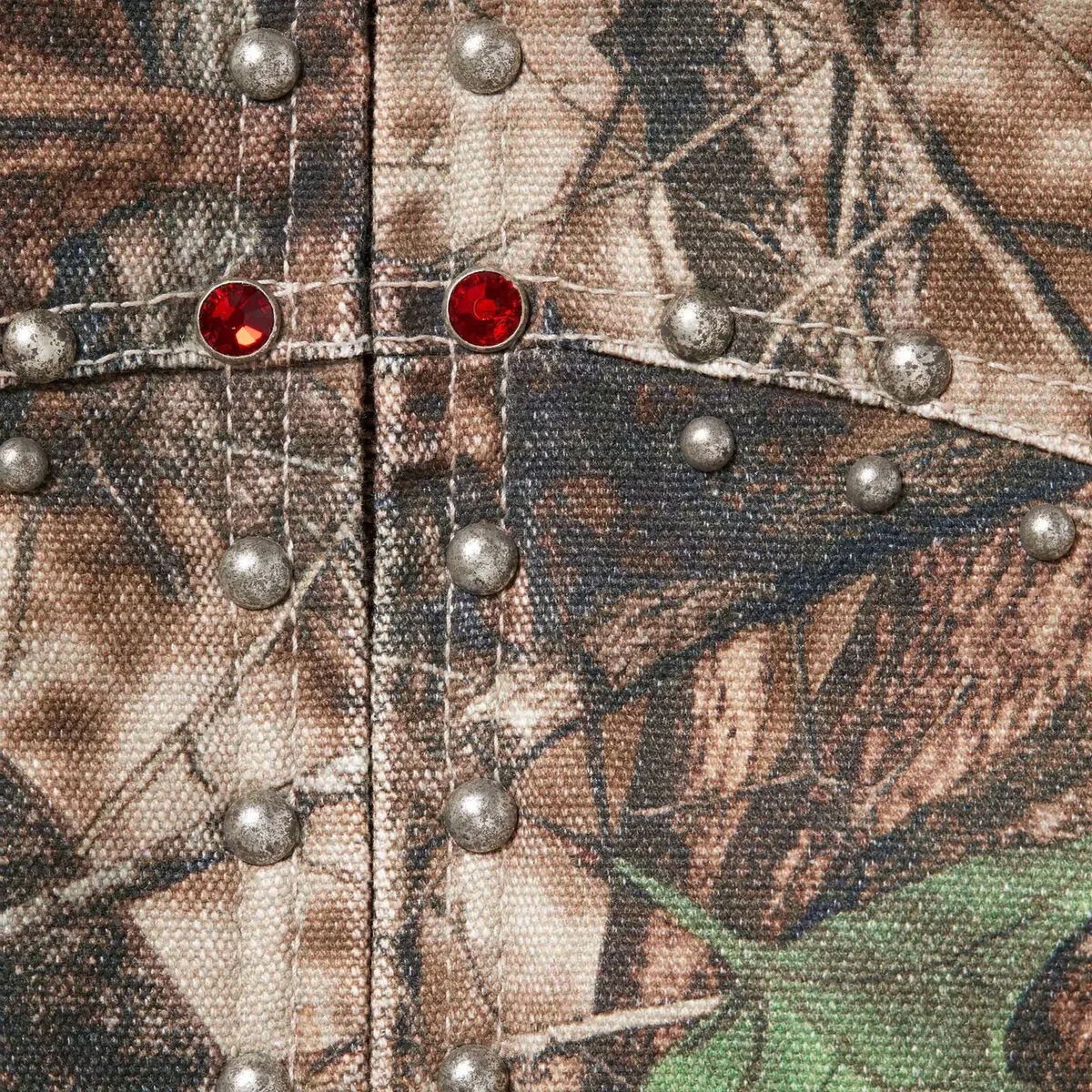 Supreme x B.B. Simon Studded Work Jacket Black Burgundy Camo Supreme x B.B. Simon Studded Work Jacket Black Burgundy Camo