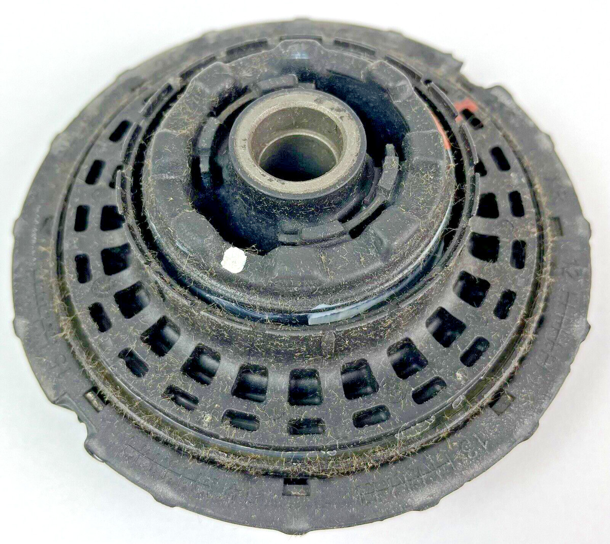 GM Genuine Parts 84583352 Suspension Strut Mount - 193468584967  