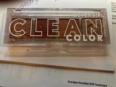 Covergirl Clean Fresh Clean Color Eyeshadow Candlelit Burgundy 272