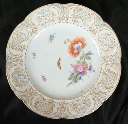 12 KPM Berlin Hand Painted Floral Meadow Molded Gold Scrollwork 10 1/4" Plates - Picture 20 of 24