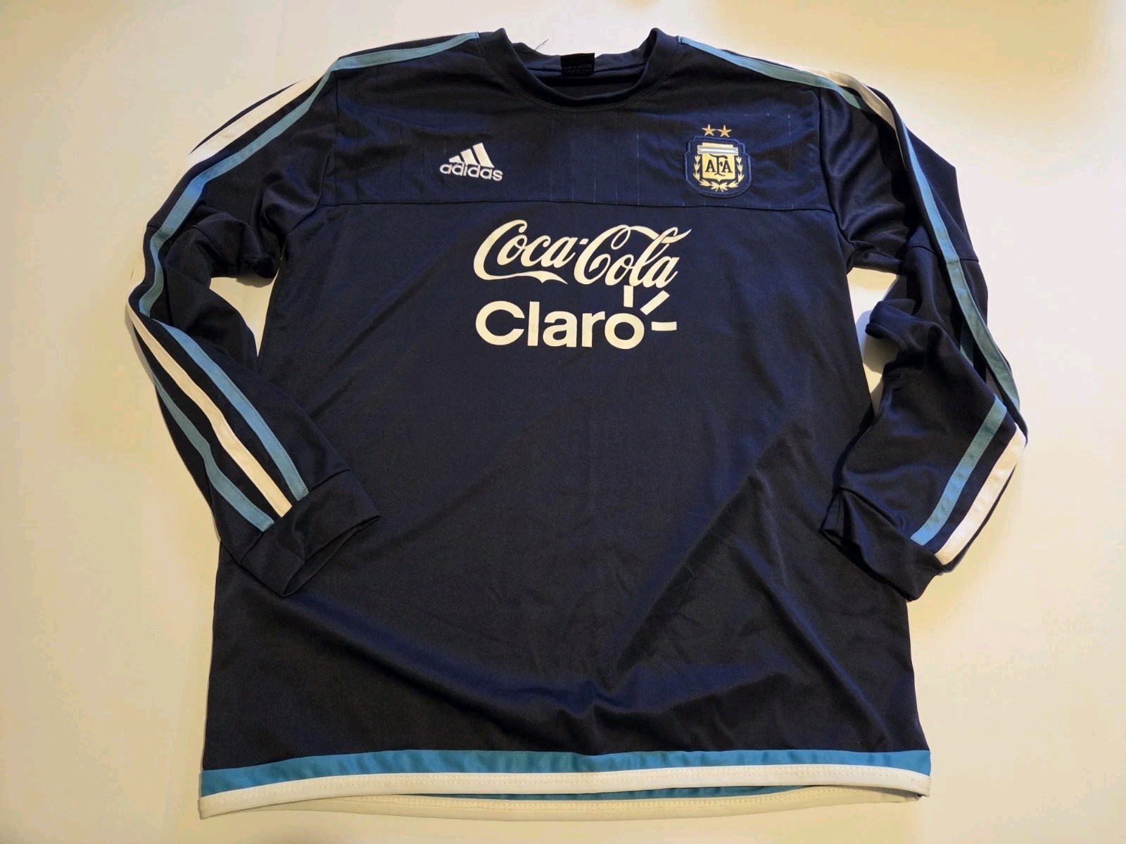 Argentina Messi 2011 Adidas training top, Large.