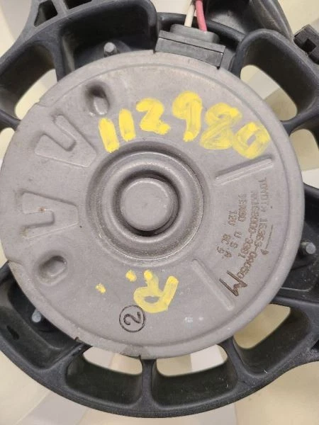 00-04 TOYOTA AVALON Radiator Fan Motor Fan Assembly Passenger Right   Foto 2 de 4