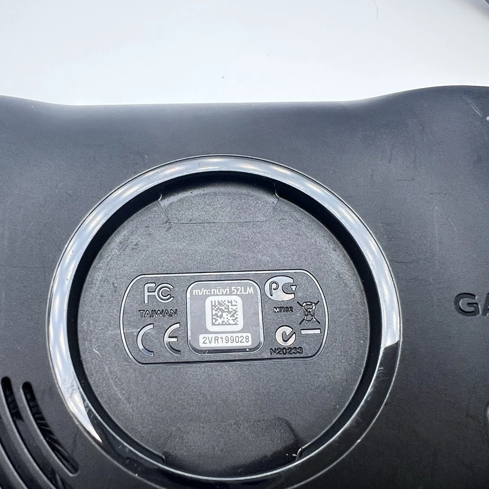 Garmin Nuvi 52LM US - Image 3 of 4