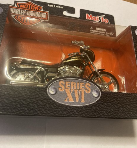 HARLEY-DAVIDSON MAISTO 2002, FXDWG CVO CUSTOM MAISTO 1/18 MOTORRAD SERIE XVI - Bild 2 von 3