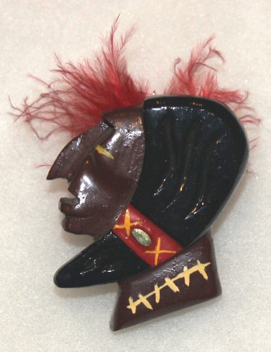 Vintage BSA Hand Carved wood INDIAN CHIEF Neckerchief Slide Folk Art CEDARBROOK