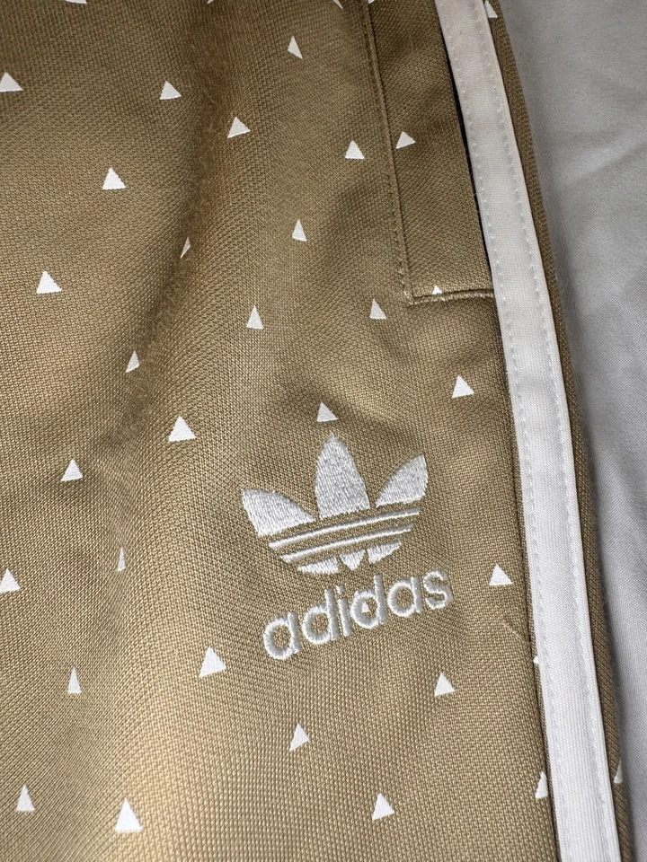 Pantalones de Senderismo Adidas Pharrell Williams HU Marrón Lunares XL CY7872 Foto 2 de 4
