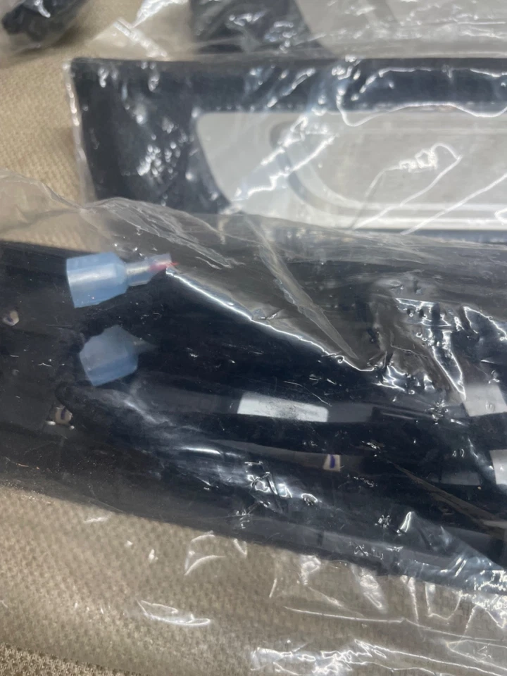 Juego de 4 placas escalonadas Kia Telluride en plástico ver más abajo Foto 4 de 4