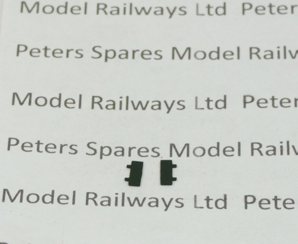 Dapol 107238 A3 / A4 N Gauge Cab Door BR Green (Pair)