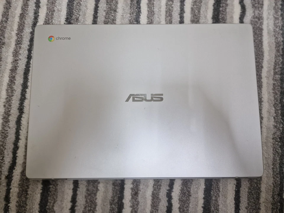 ASUS Chromebook C523N 15.6" Laptop Intel Celeron 4GB Ram - Image 4 of 4