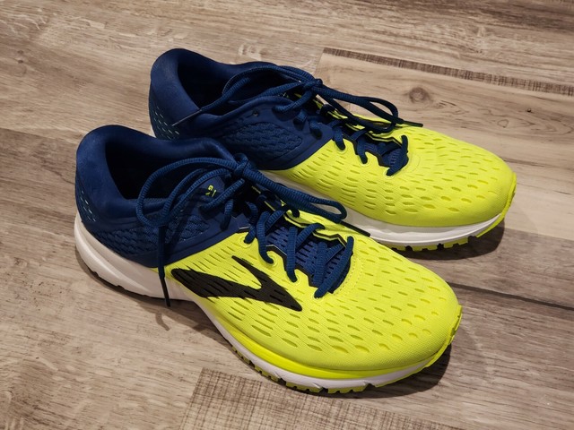 brooks ravenna 9 mens purple