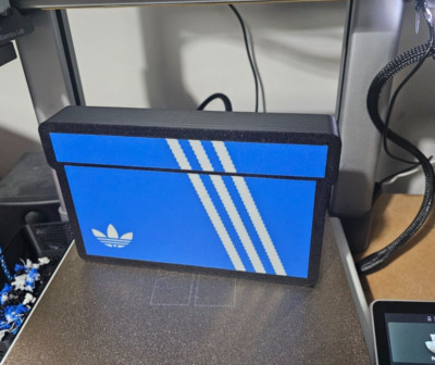 Adidas Trainer Box USB-C Light Box (3D gedruckt)