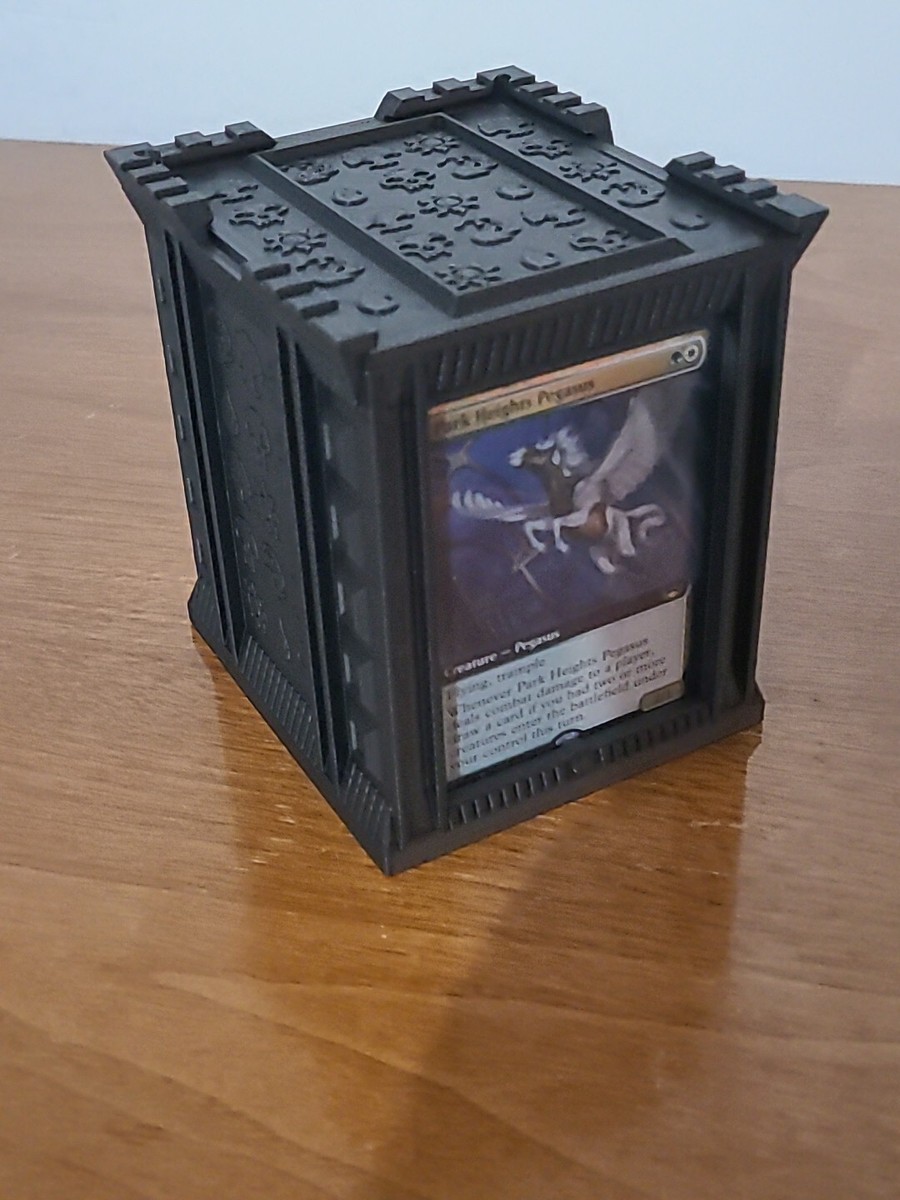 MTG Commander Deck Box w/ Window, 100 Double Sleeved Card