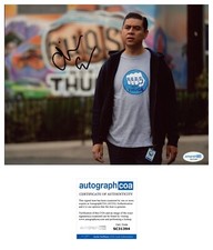 Chris Estrada ‘This Fool’ Signed Autograph 8x10 Photo ‘Julio’ ACOA