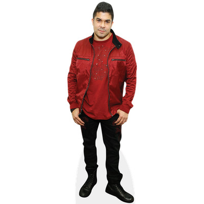 Jerry Rivera (rote Jacke) lebensgroßer Ausschnitt