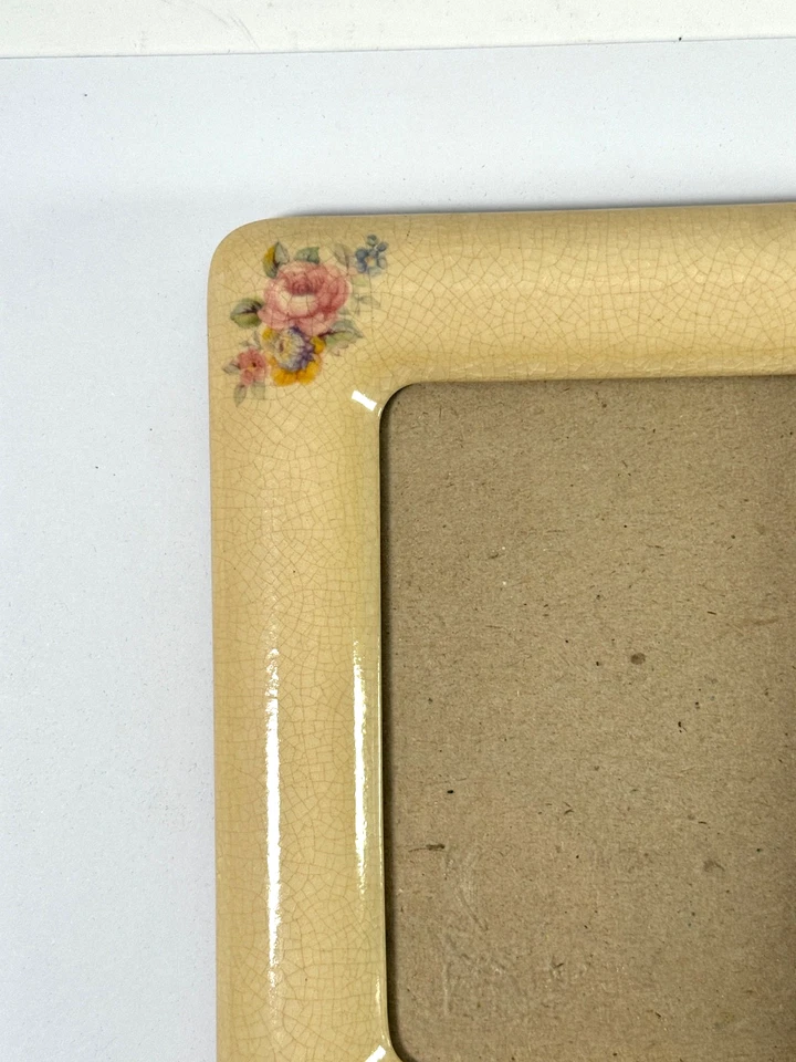 Vintage Ceramic Picture Frame 3.5x5 – Cream Crackle Glaze with Pink Roses - Image 4 of 4