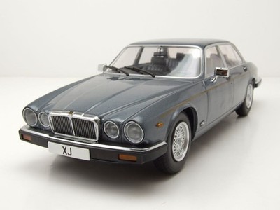 Jaguar XJ Series III 1979 grau Modellauto 1:18 MCG