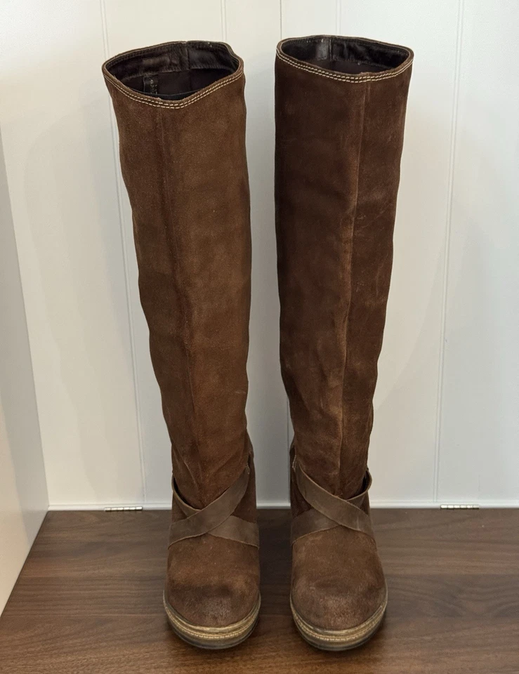 Botas de montar Diesel vintage para mujer hasta la rodilla marrón gamuza y cuero talla 39 usadas en excelente estado Foto 3 de 4