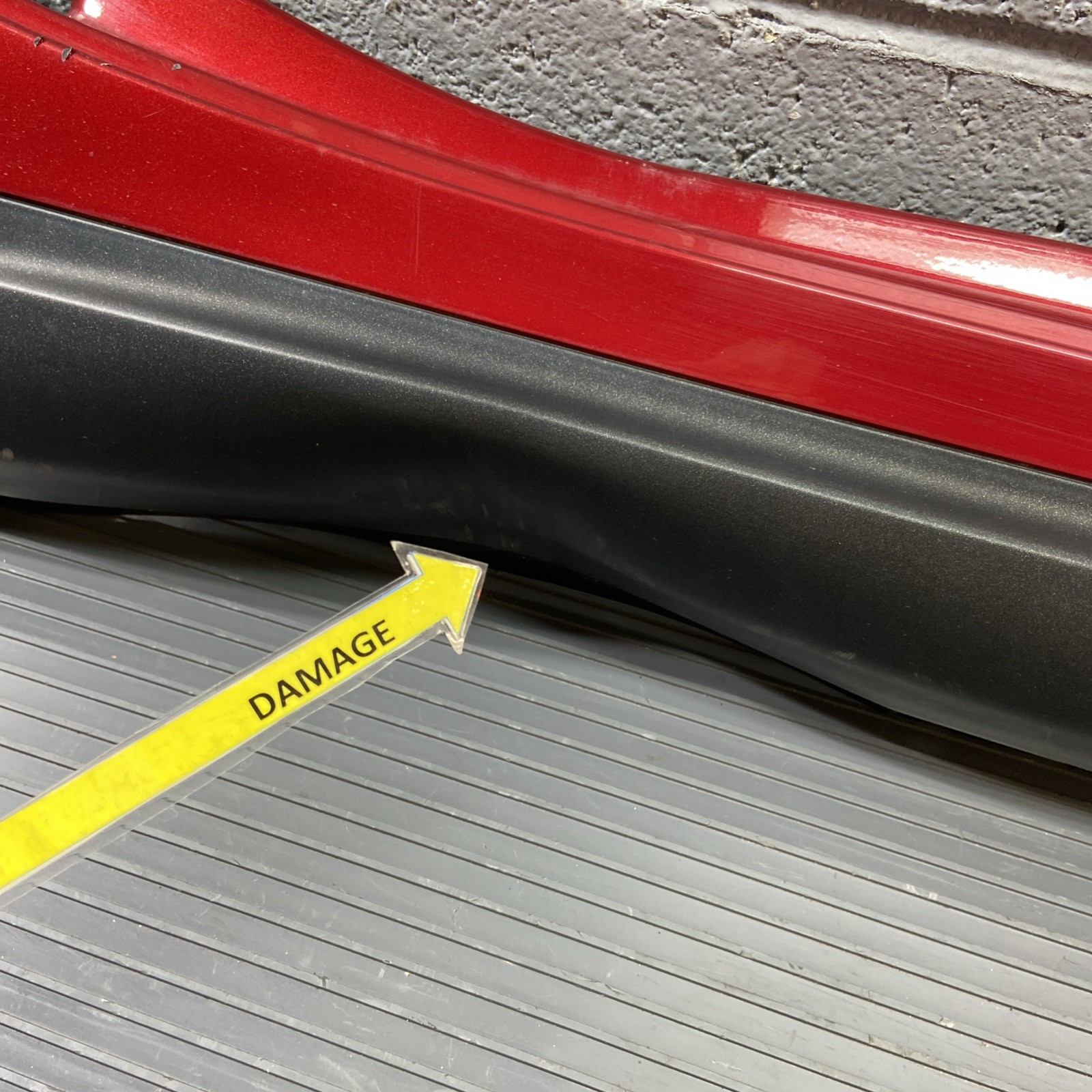 2014-2020 Maserati Ghibli M157 Right Rocker Panel Side Skirt Red OEM *NOTE*