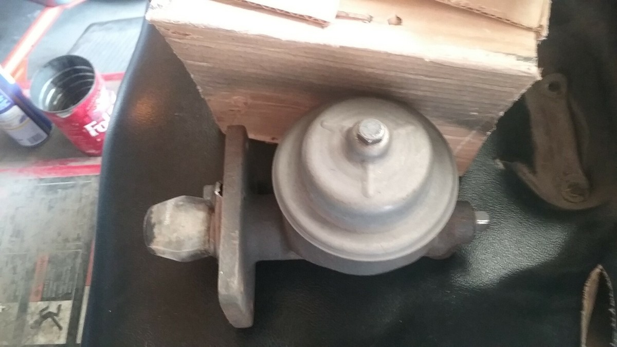 NOS Mopar Clutch Master Cylinder H-37555 2230799 | eBay