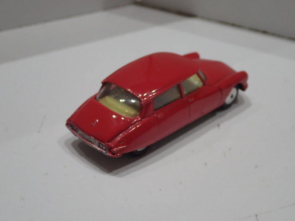 CORGI TOYS 210 S CITROEN D.S. 19 CON SCATOLA ORIGINALE (1) - Immagine 4 di 4