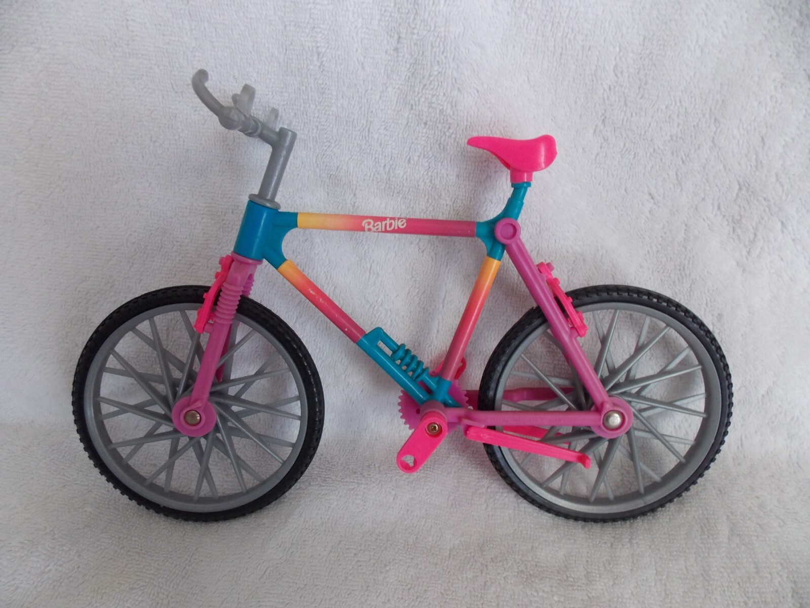 1995 Barbie Doll Biking Fun Bike Bicycle No Peddles & Helmet Great For Diorama