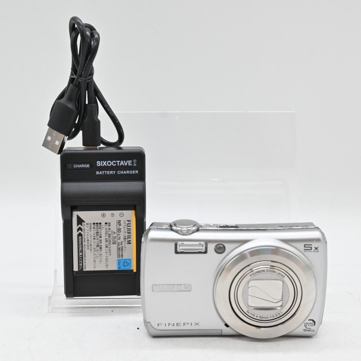 【ジャンク】デジカメ FUJIFILM F100fd Fujifilm FinePix F Series F100fd 12.0MP Digital Camera