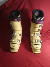 Vintage Rossignol Course K Ski Boots 314 mm Yellow Size 27.5