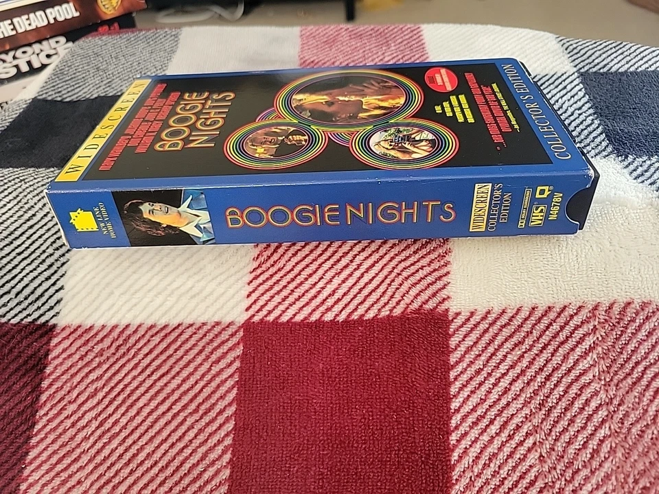 Boogie Nights (VHS, 1999, Extra Footage Widescreen), Julianna Moore, Wahlberg - Image 3 of 4