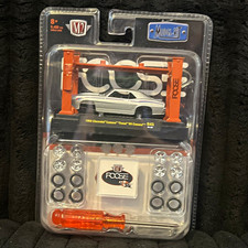 M2 Machines Model-kit 164 1969 Chevrolet Camaro Foose Design Diecast Silver