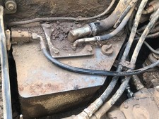 Kubota Svl75-2 Hydraulic Reservoir - Used | P/n V052165113