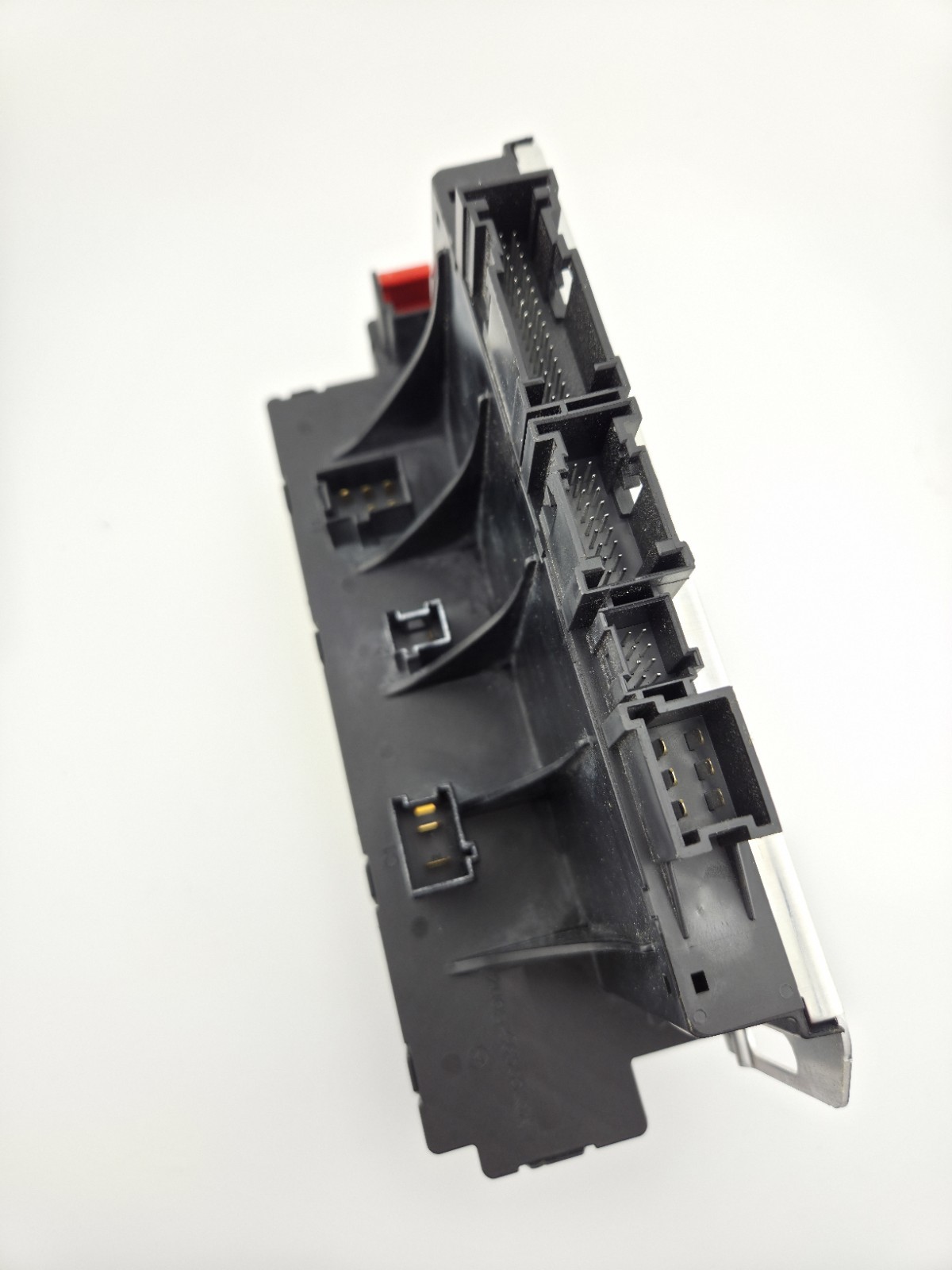 03-12 MERCEDES R230 SL500 SL63 AMG FRONT LEFT SAM FUSE BOX CONTROL MODULE ASSY