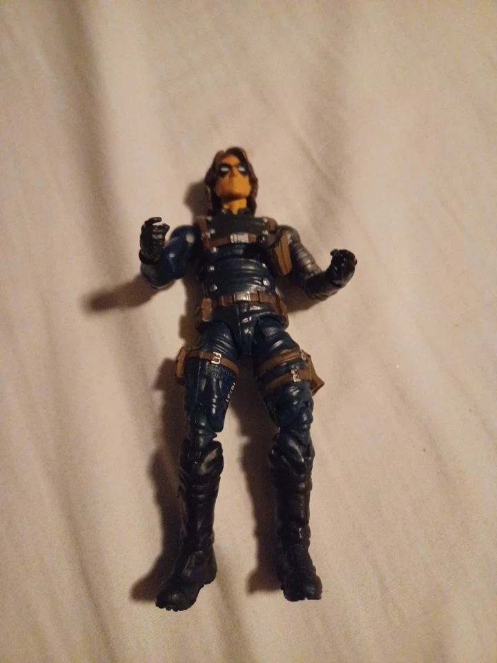 Экшн-фигурка Marvel Universe Captain America Winter Soldier 3,75 дюйма Hasbro - Изображение 3 из 3