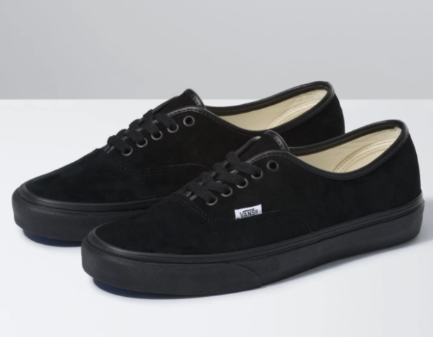 vans era triple black