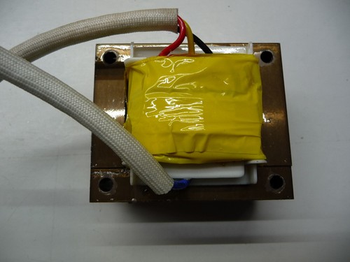 Transformateur Encapsulé 2,5VA - Entrée 220V AC - Sortie 15V - Marque ROQMO - Fabriqué En Espagne - Neuf