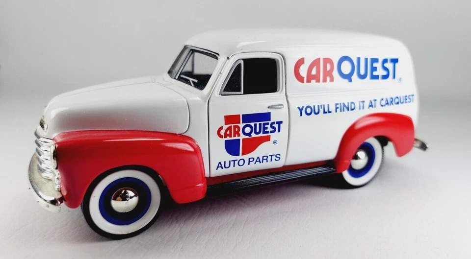 1952 Chevy Coin Bank SpecCast #8161 * CAR QUEST * 1/25 scale 7" W/Key Doors open - Image 4 of 4